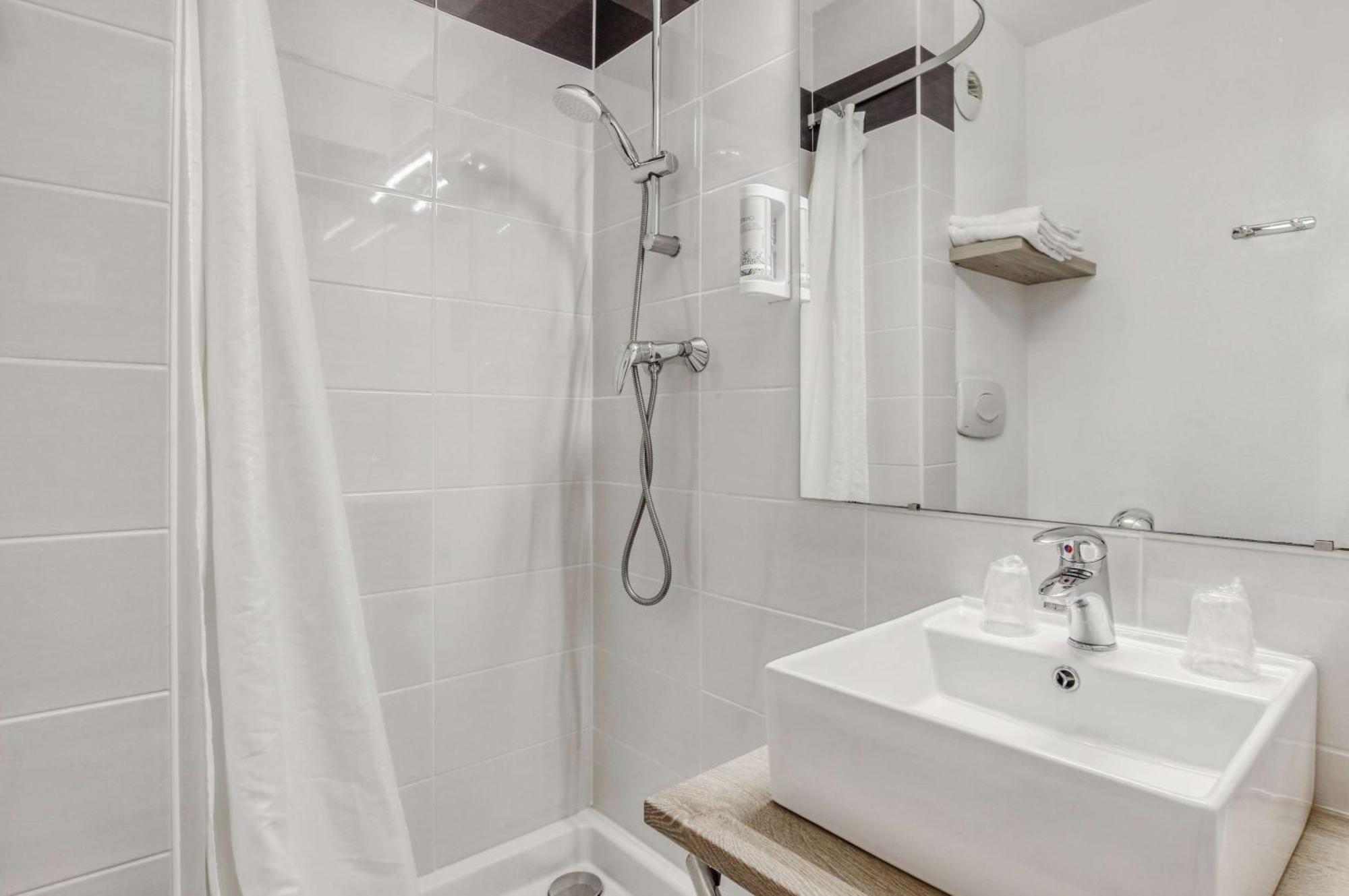 Brit Hotel Clermont-lʼHérault מראה חיצוני תמונה